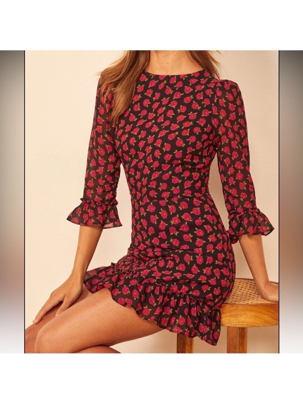 Reformation Doutzen Red Roses Cassandra Mini Dress size 0 like new floral ruffle